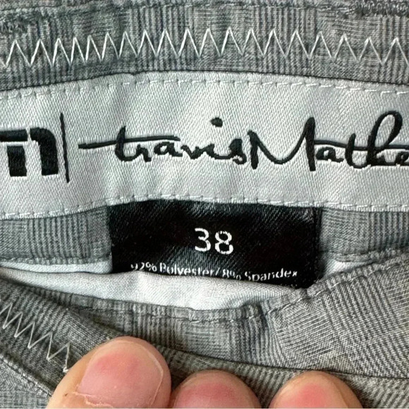 Travis Matthew Men's Size 38 Golf Shorts Gray Polyester Spandex Casual Pockets - Picture 2 of 7